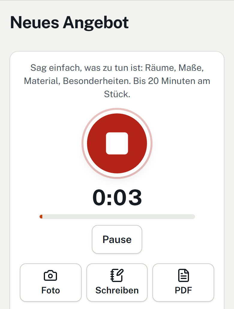 Aufnahme-Bildschirm der App: roter Stopp-Knopf, Zeit 0:03, Pegel, darunter Foto, Schreiben, PDF